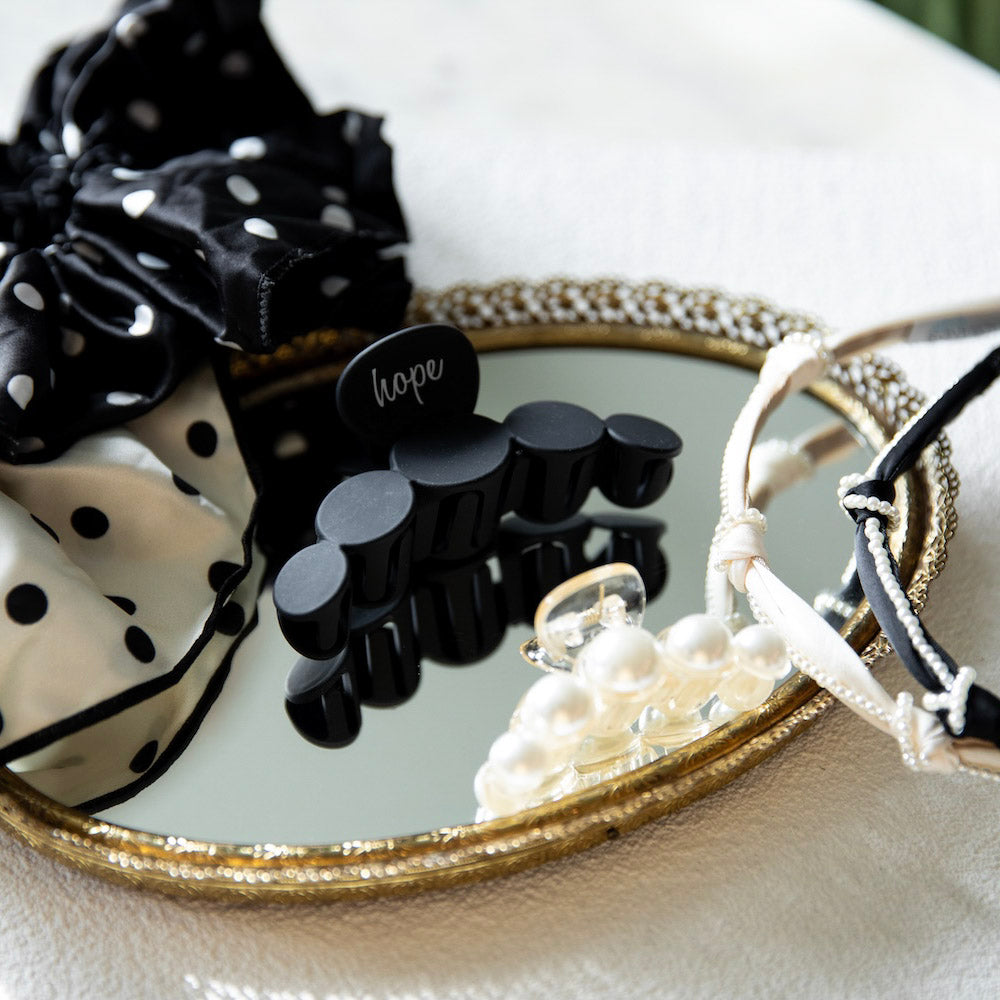 Small Dots Clip - Pearl White