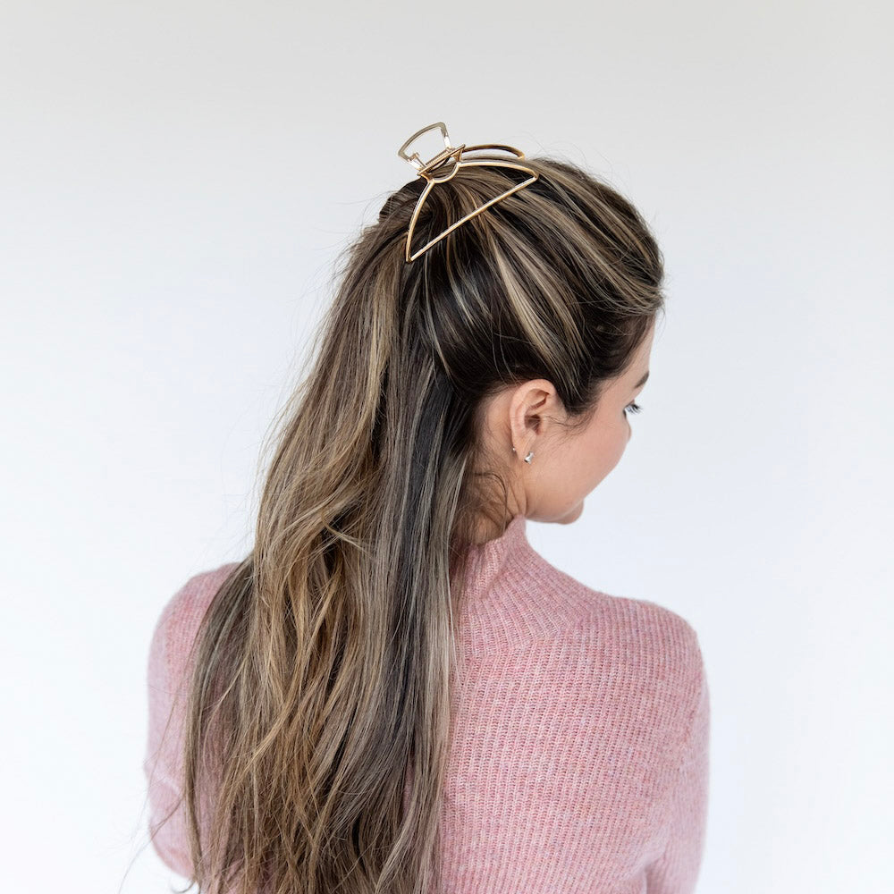 Medium Triangle Claw Clip – Gold Metal