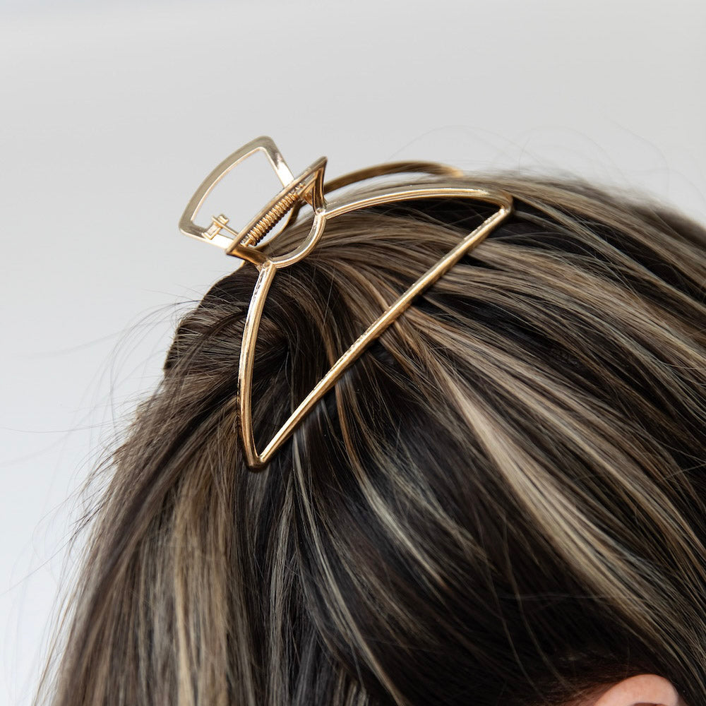 Medium Triangle Claw Clip – Gold Metal