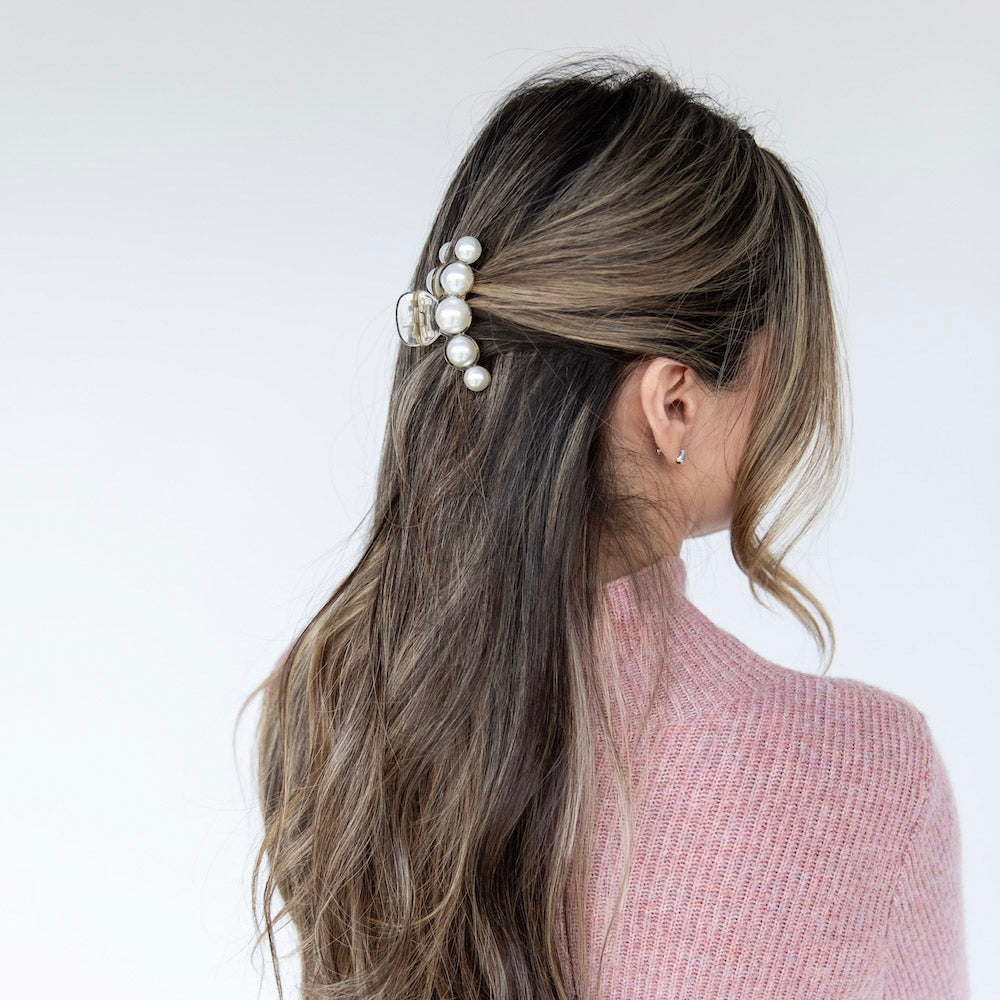 Small Dots Clip - Pearl White