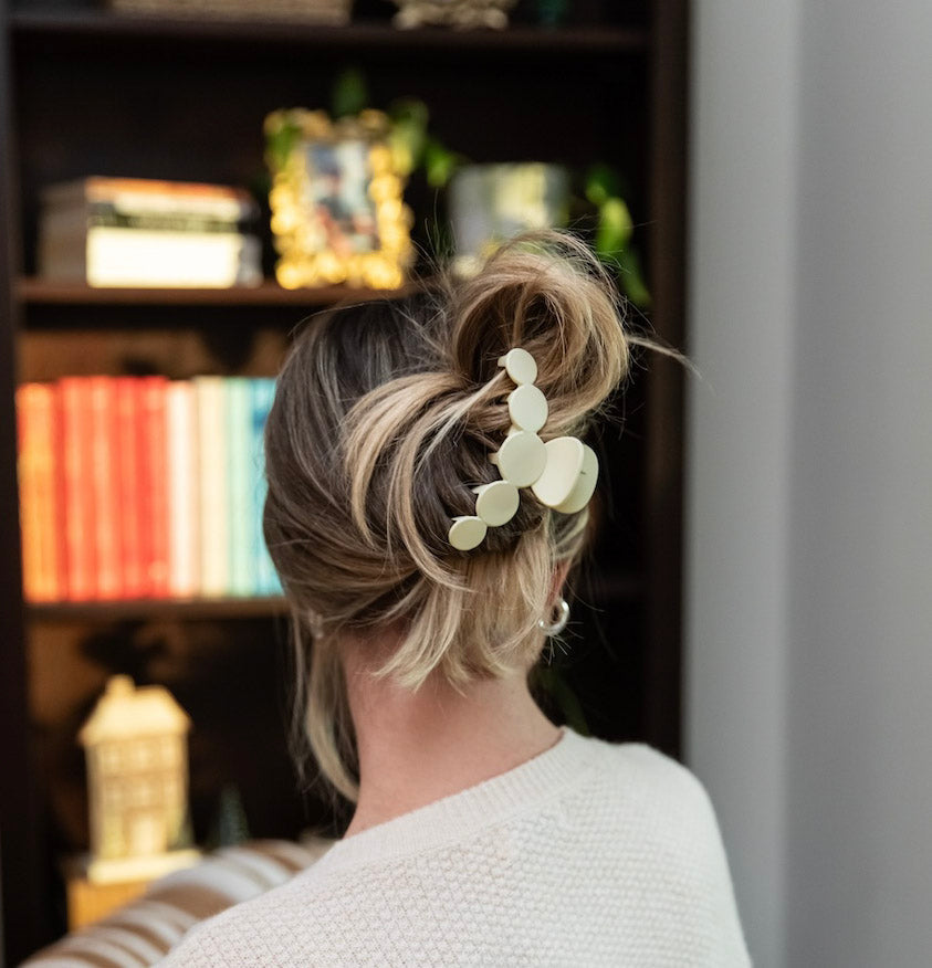 Matte Dot Claw Clip  - Cream