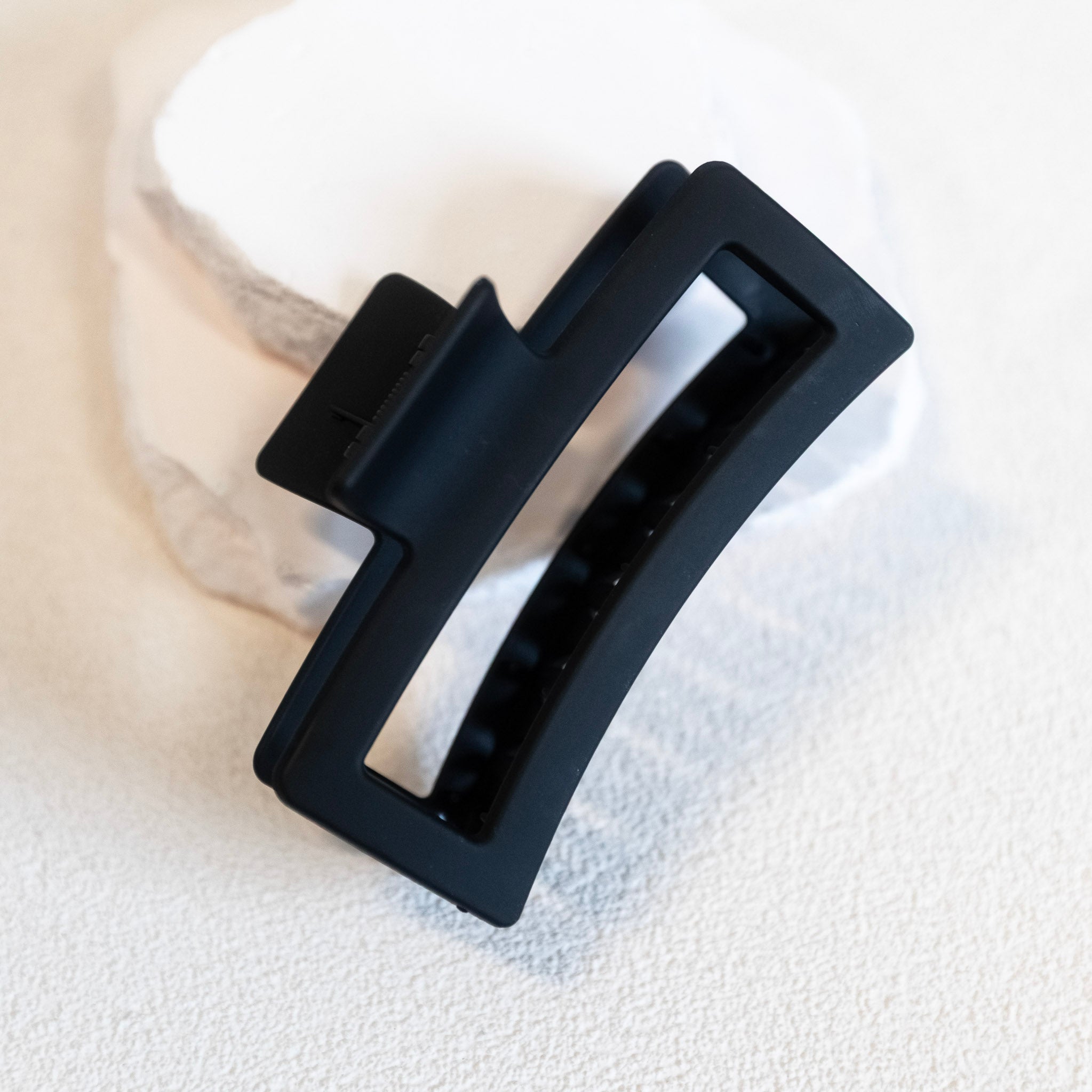 Extra Large Rectangular Claw Clip - Black
