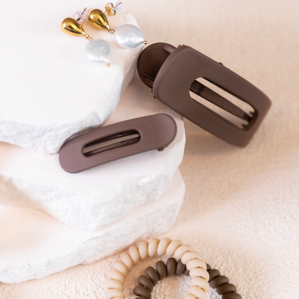 Mixed Size Flat Lay Clip Set - Brown