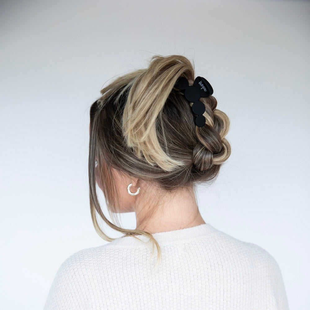 Matte Dot Claw Clip  - Black