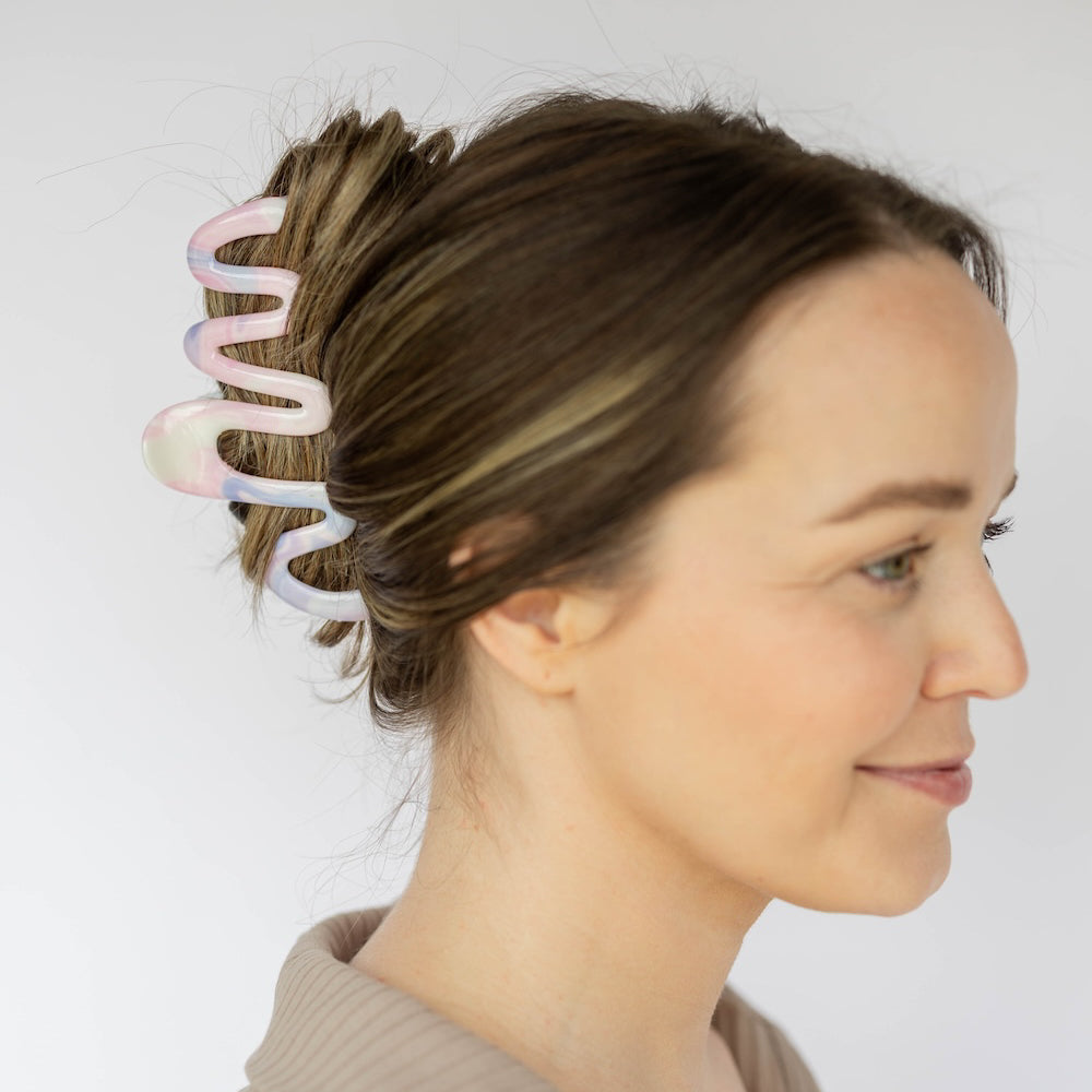 Large Wavy Claw Clip - Cotton Candy Skies Marble