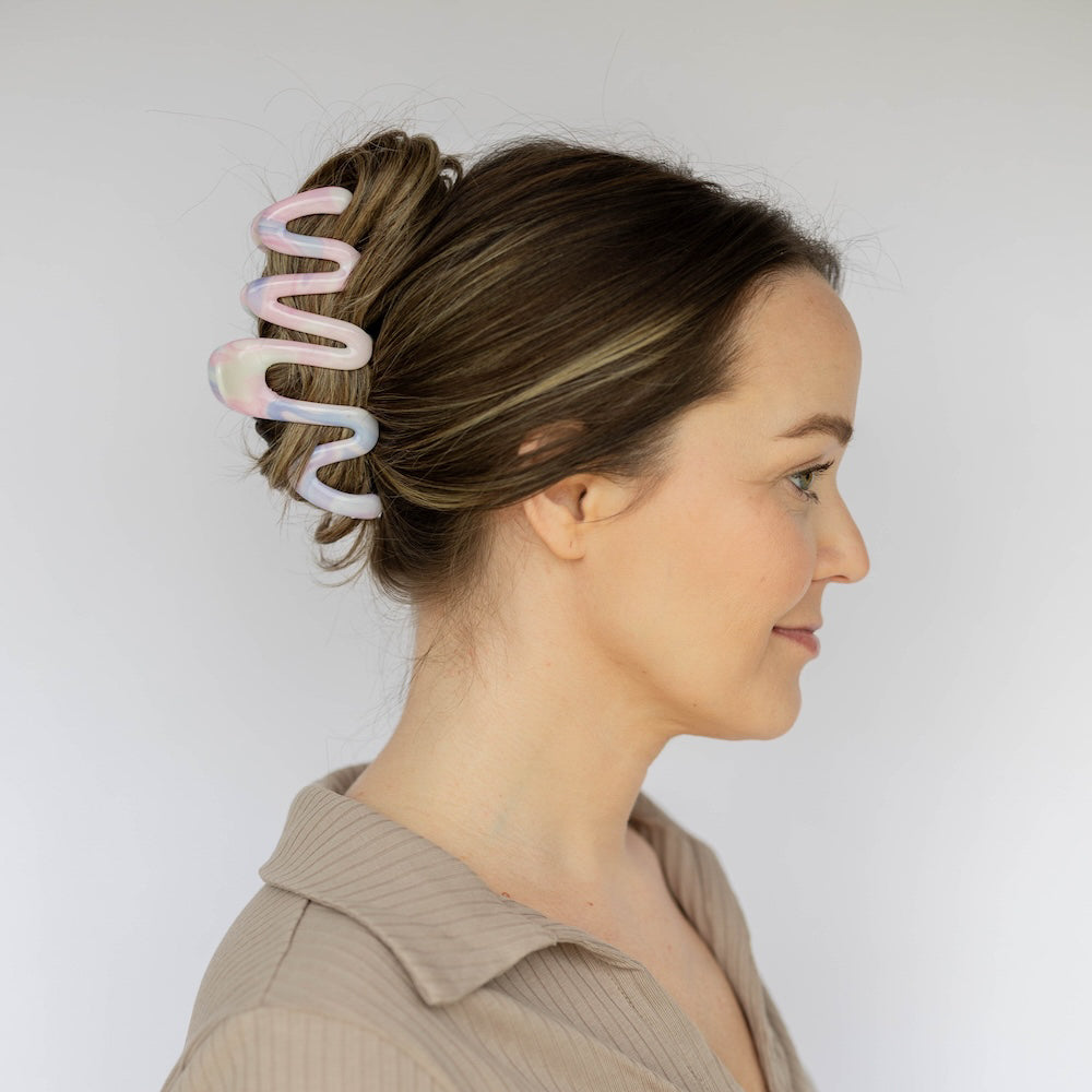 Large Wavy Claw Clip - Cotton Candy Skies Marble