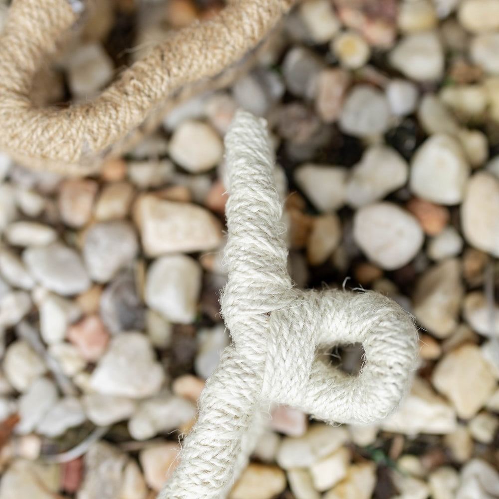 Large Looped Threaded Claw Clip - White