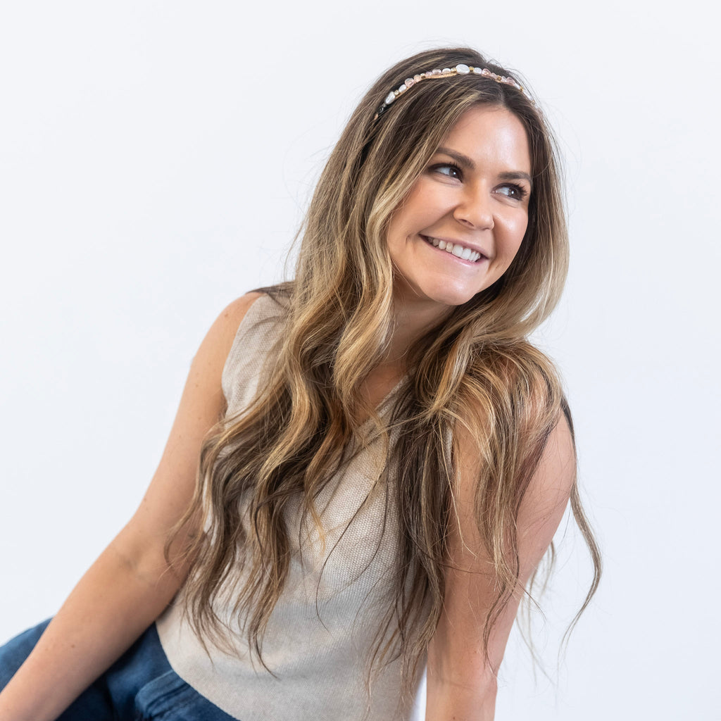 Wavy Oyster Pearl Headband - Pink