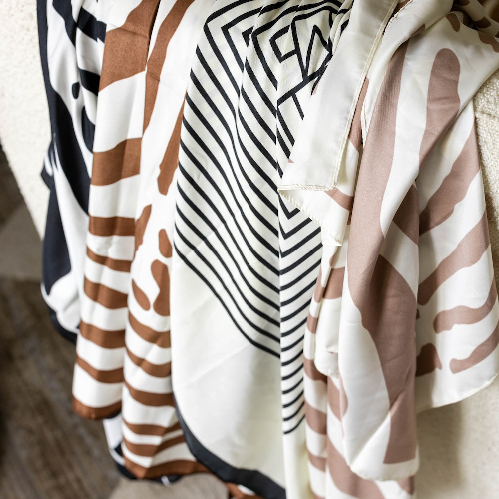 Satin Abstract Line Headscarf - Black + White